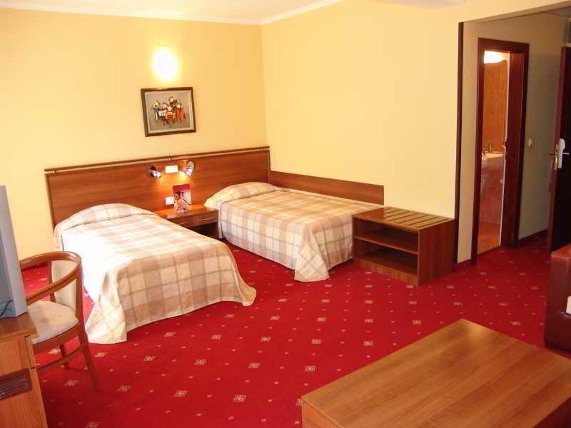 Hotel Izvor Starozagorski Bani Exterior photo